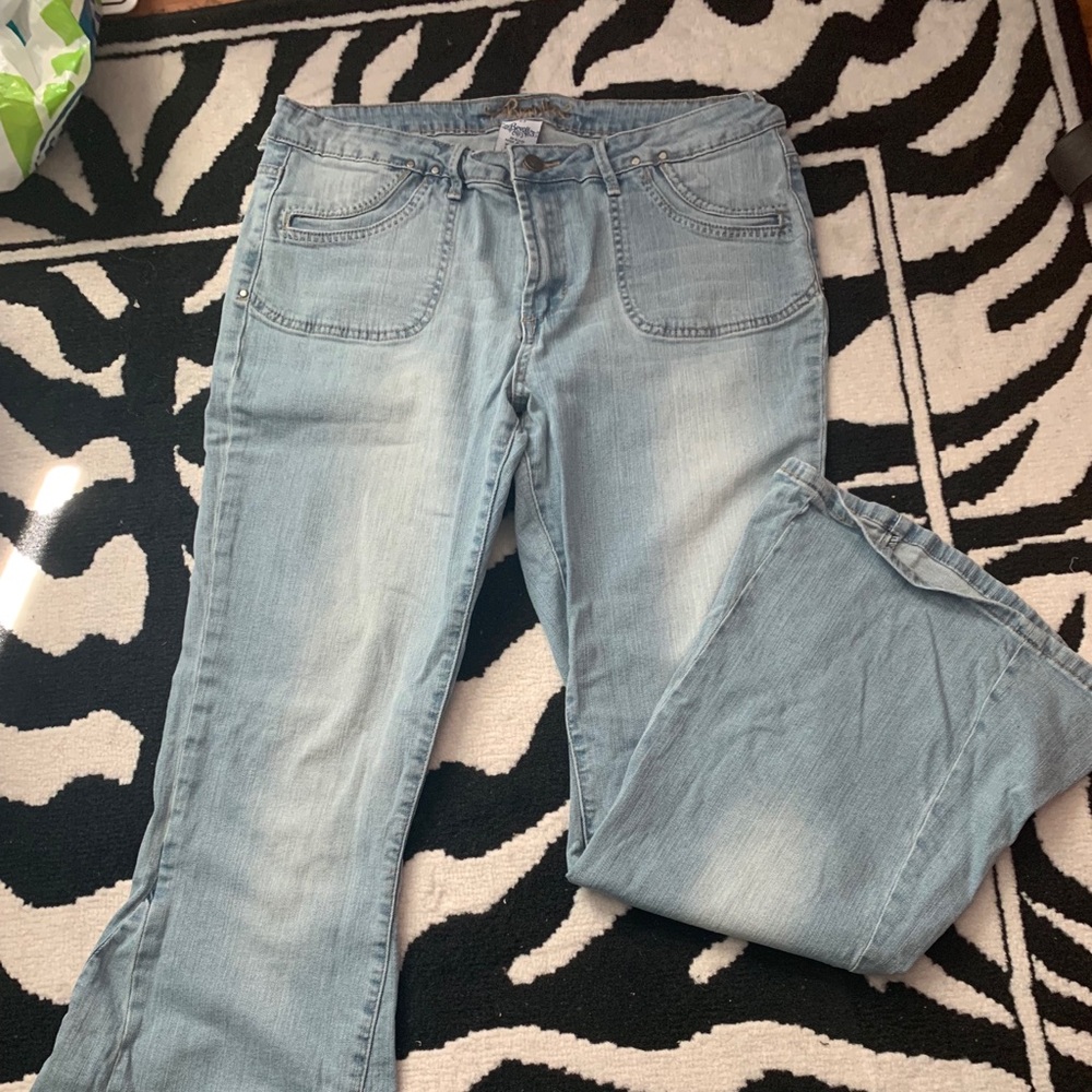 Revolt Bell Bottoms Blue Wash Jean